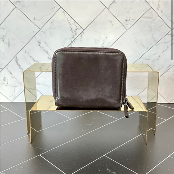 Authentic Vintage Brown Gucci Compact Patent Leather Zip Wallet - Picture 2 of 7